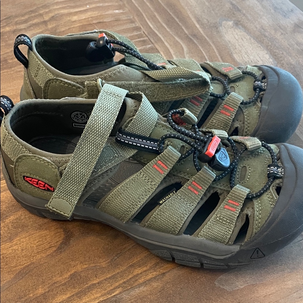 Keen Forest Green Adventure Sandals